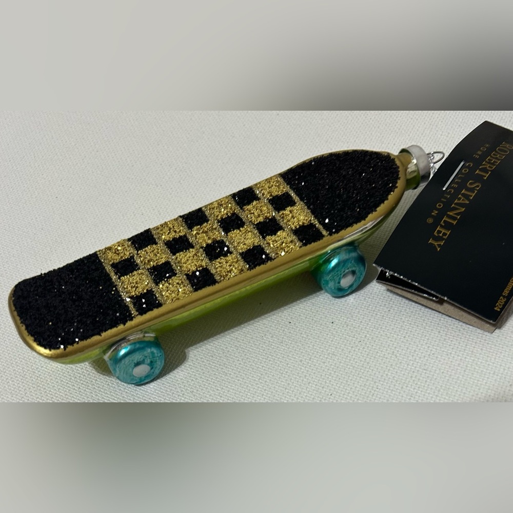 ROBERT STANLEY Christmas Ornament Blown Glass SKATEBOARD NEW